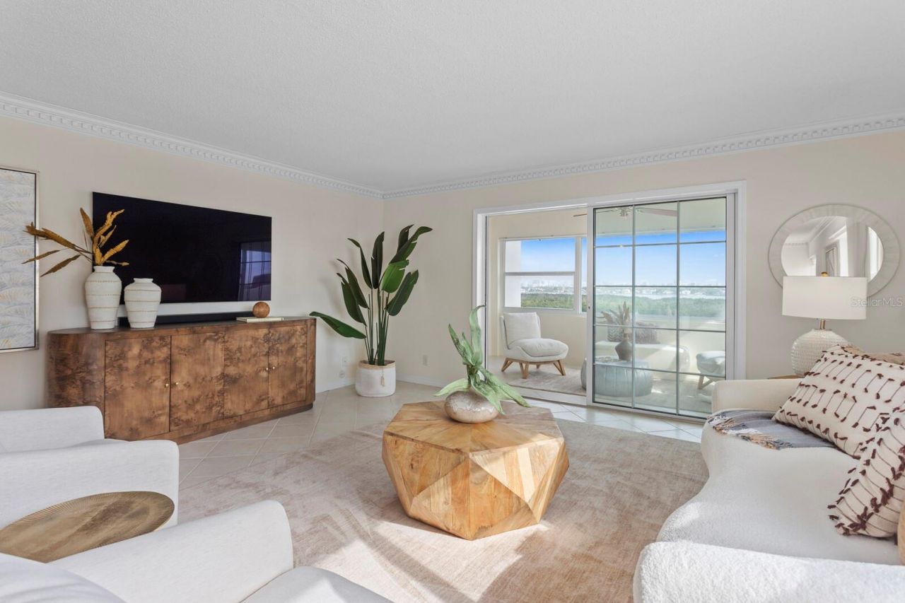 1750 Benjamin Franklin Drive, Unit 9G, Sarasota, FL 34236 Photo