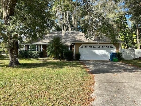 1901 KNOLTON AVENUE, ORANGE CITY, FL 32763