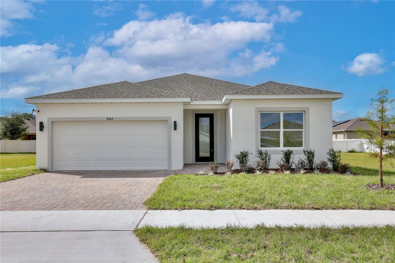 2044 Sloans Outlook Drive, Groveland, FL 34736 Main Photo