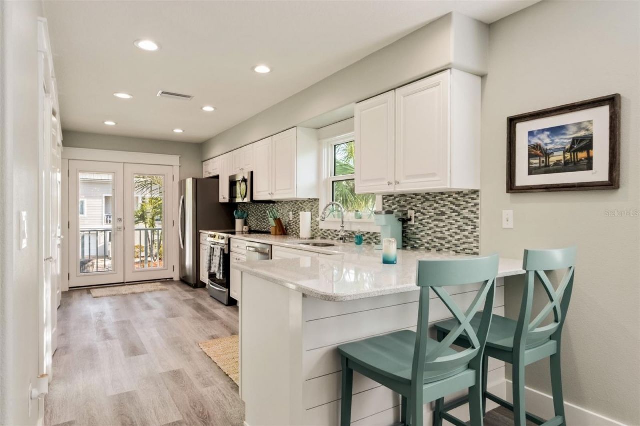 510 Magnolia Avenue, Anna Maria, FL 34216 Photo