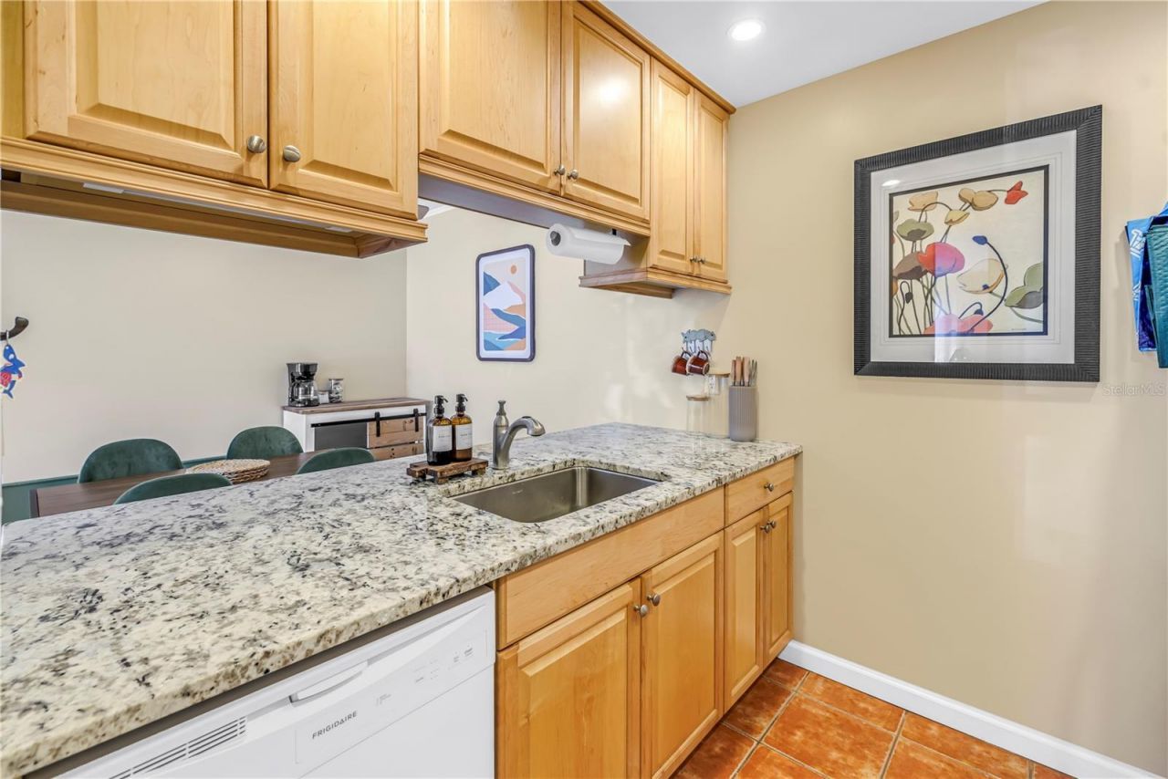 3269 Beneva Road, Unit 102, Sarasota, FL 34232 Photo