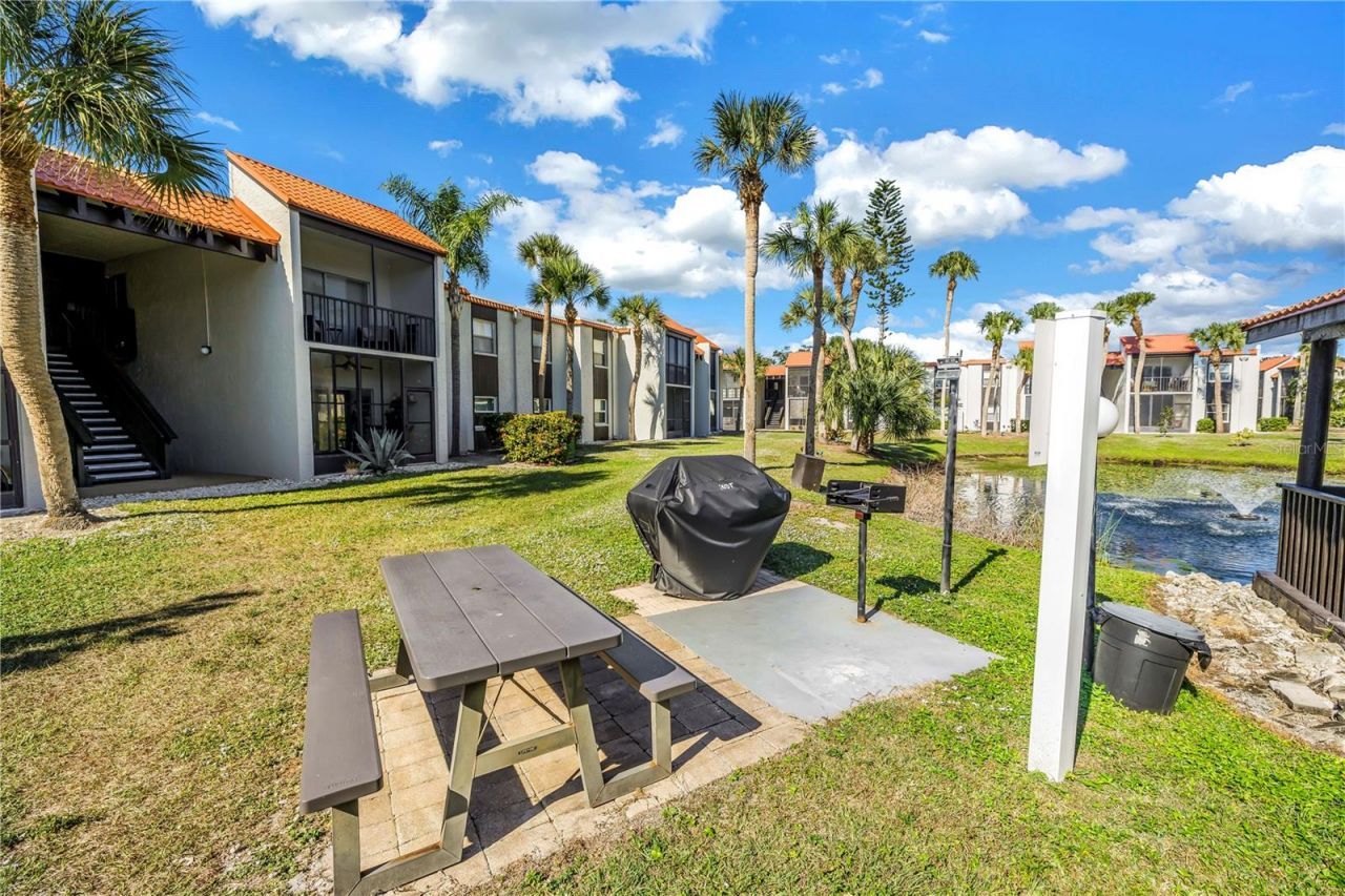 3269 Beneva Road, Unit 102, Sarasota, FL 34232 Photo
