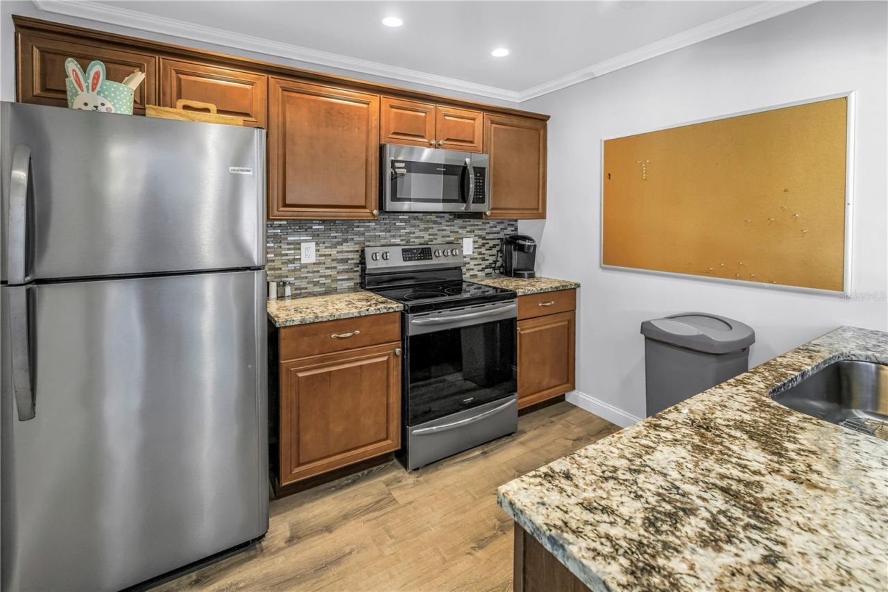 3269 Beneva Road, Unit 102, Sarasota, FL 34232 Photo