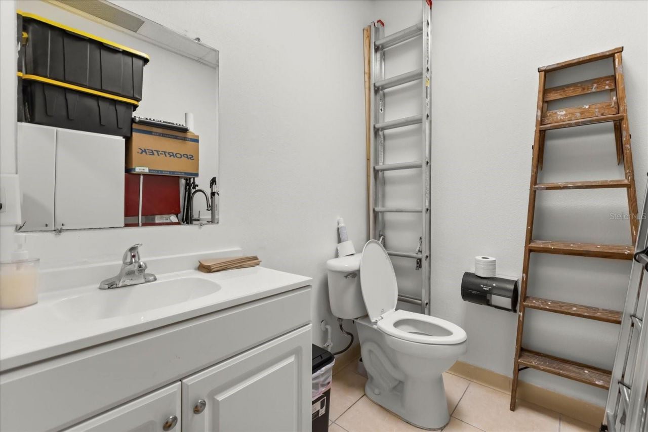 1046 Plaza Drive, Unit D & E & F, Kissimmee, FL 34743 Photo