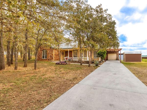 771 Hillje RD, Kingsbury, TX 78638