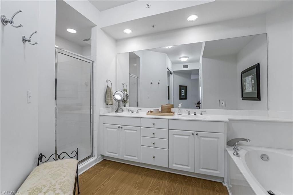 410 Flagship Dr, Unit 1101, Naples, FL 34108 Photo