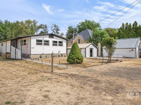 319 Pataha St, Pomeroy, WA 99347