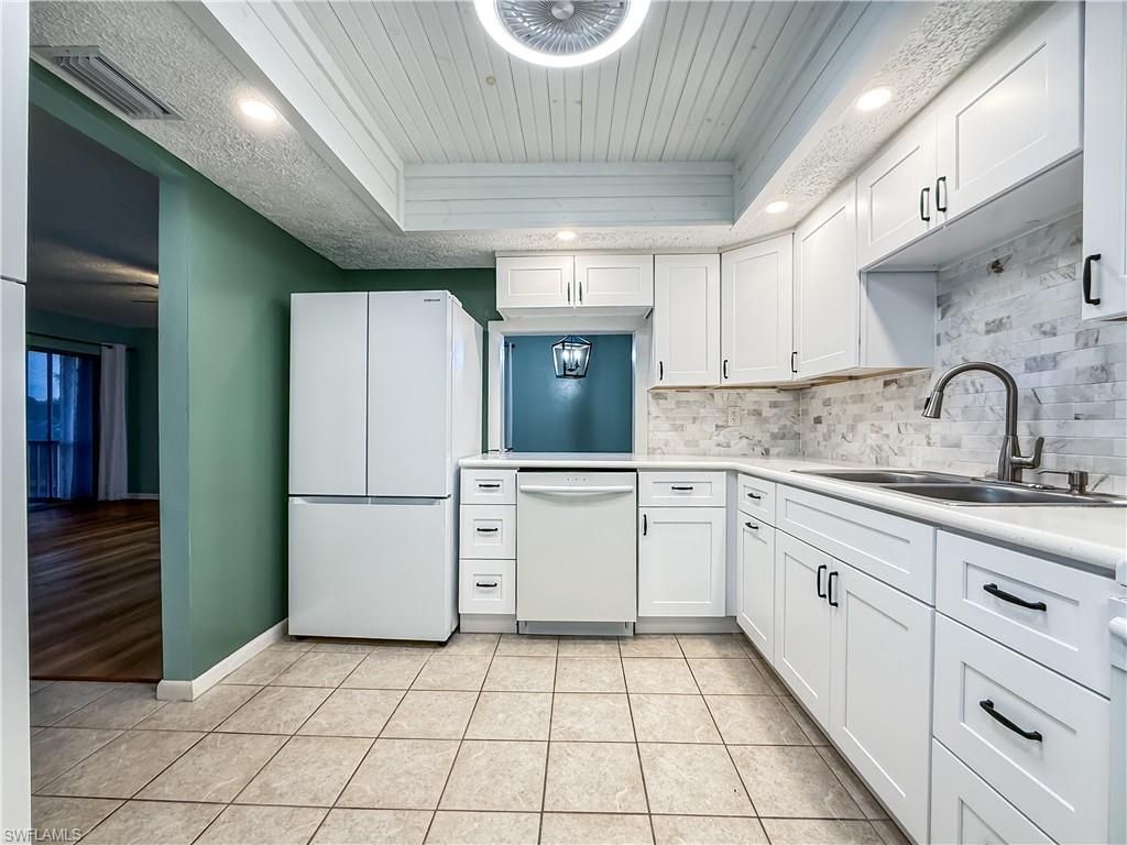 1304 Miramar St, Unit 202, Cape Coral, FL 33904 Photo