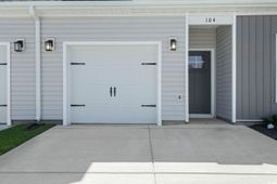 300 Champion Blvd. photo 4