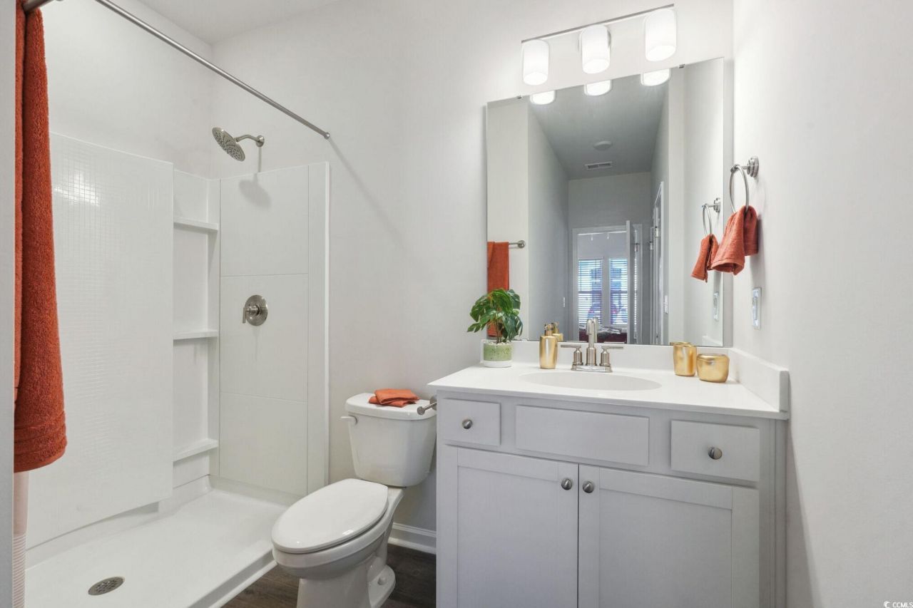 300 Champion Blvd. Photo 7