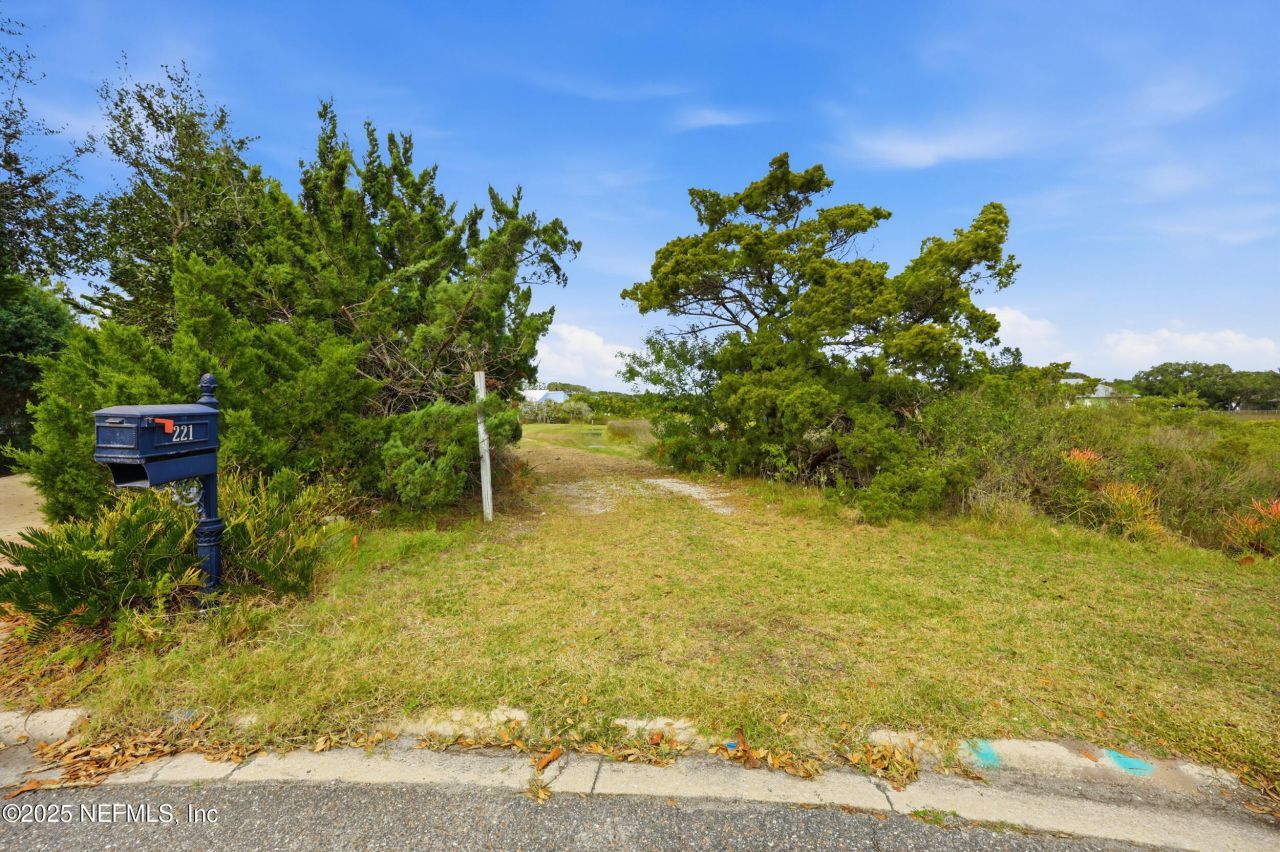 225 N La Crescenta Drive, Saint Augustine, FL 32080 Photo