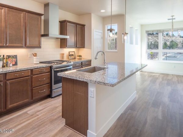 7790 Town Square Way, Reno, NV 89523