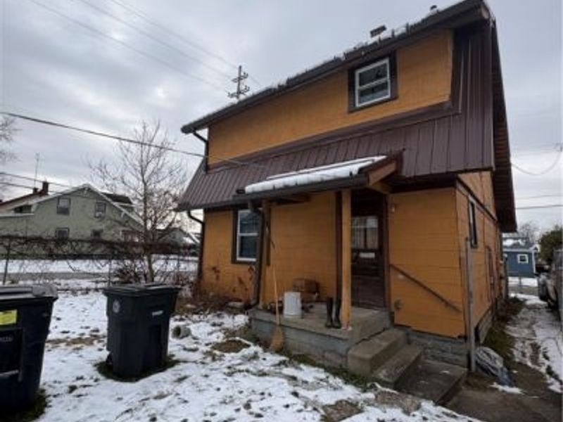 1706 Bonnie Brae Avenue NE, Warren, OH 44483 Photo 2