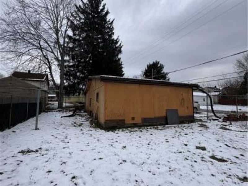 1706 Bonnie Brae Avenue NE, Warren, OH 44483 Photo 3