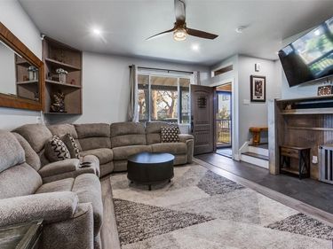 1529 Seegar Street, Dallas, TX 75215