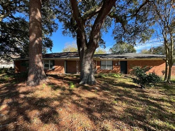 4411 3RD Street, Alexandria, LA 71302