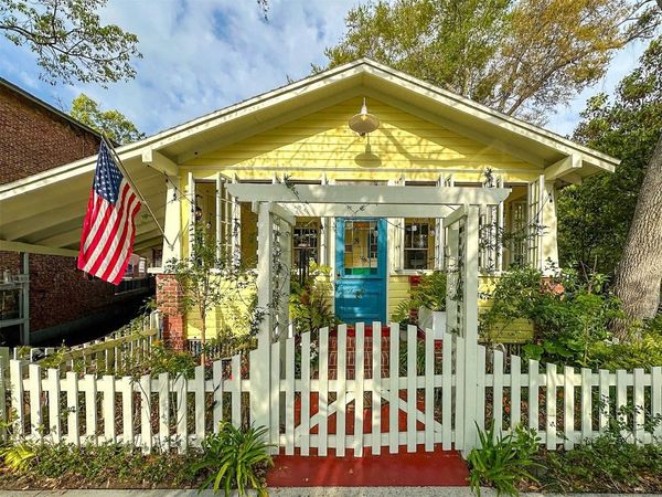 27 S 5TH Street, Fernandina Beach, FL 32034