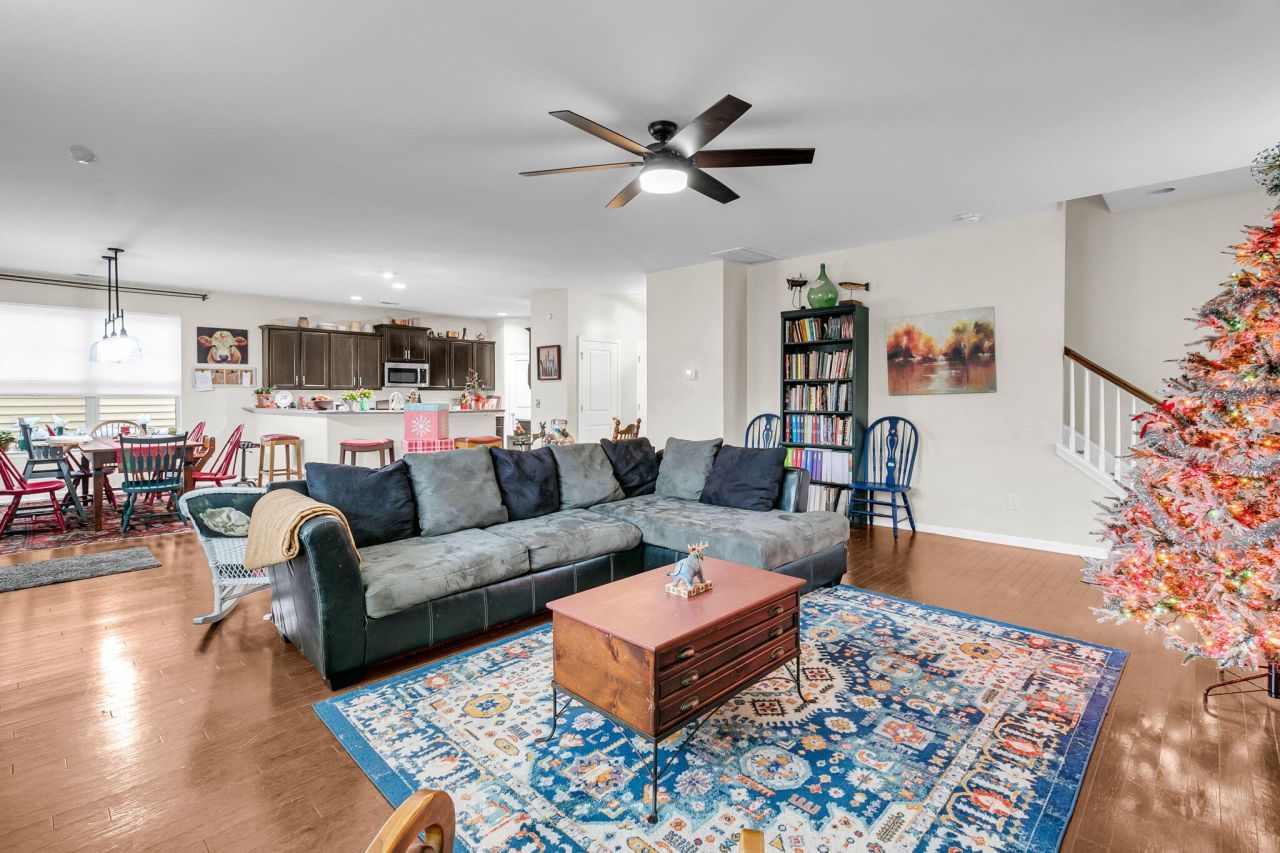 146 Hickory Ridge Way Photo 10