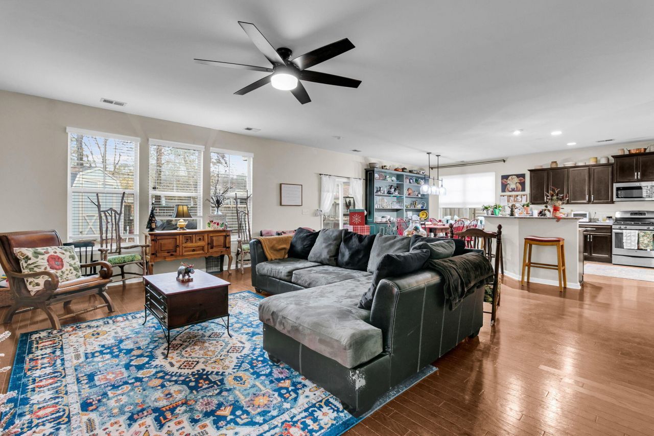 146 Hickory Ridge Way Photo 13