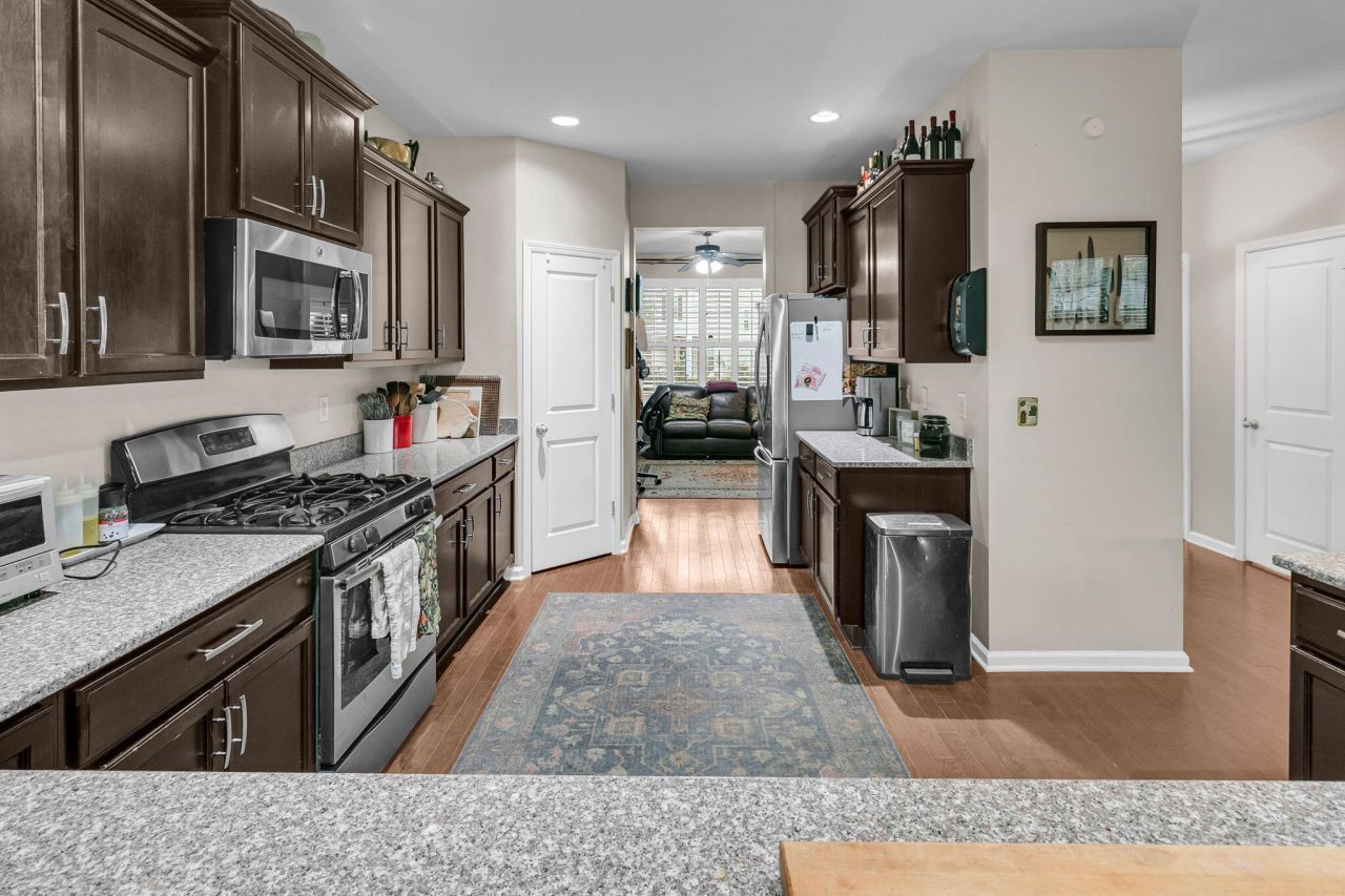 146 Hickory Ridge Way Photo 8