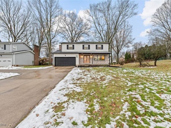 2756 Smith Road, Fairlawn, OH 44333