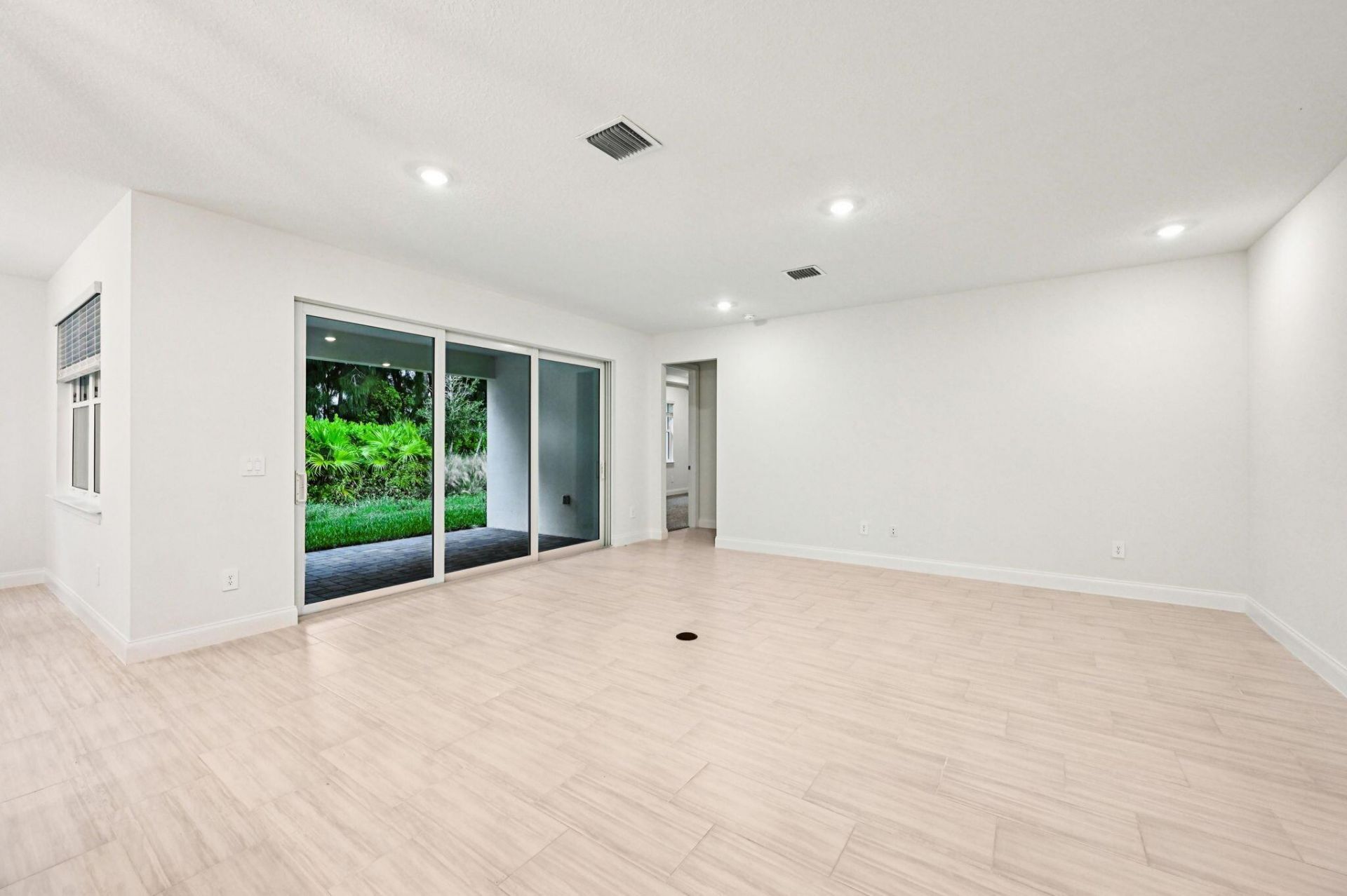 5625 Hampton Park Circle, Vero Beach, FL 32966 Photo