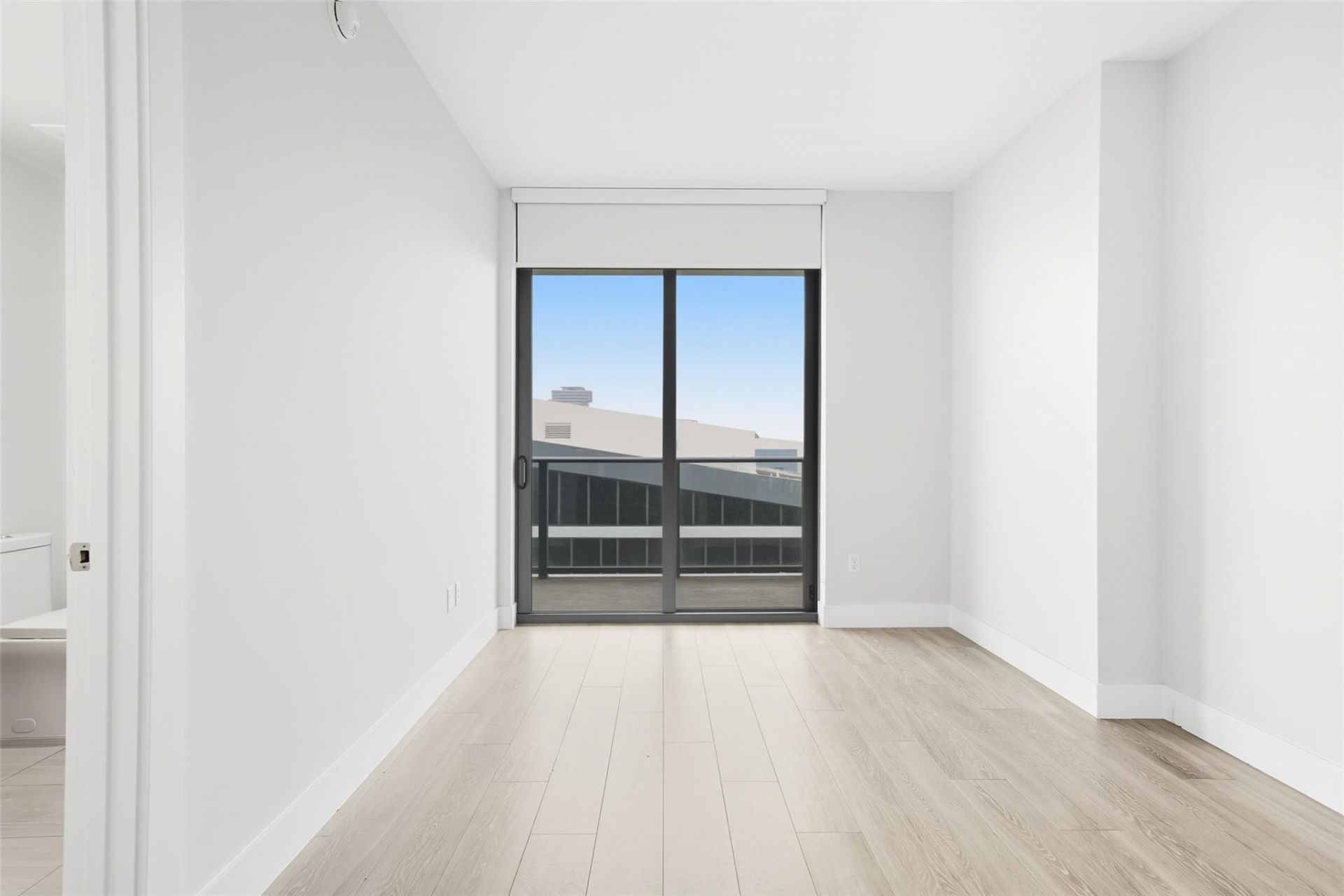 2960 NE 207th Street, Unit 1108, Miami, FL 33180 Photo