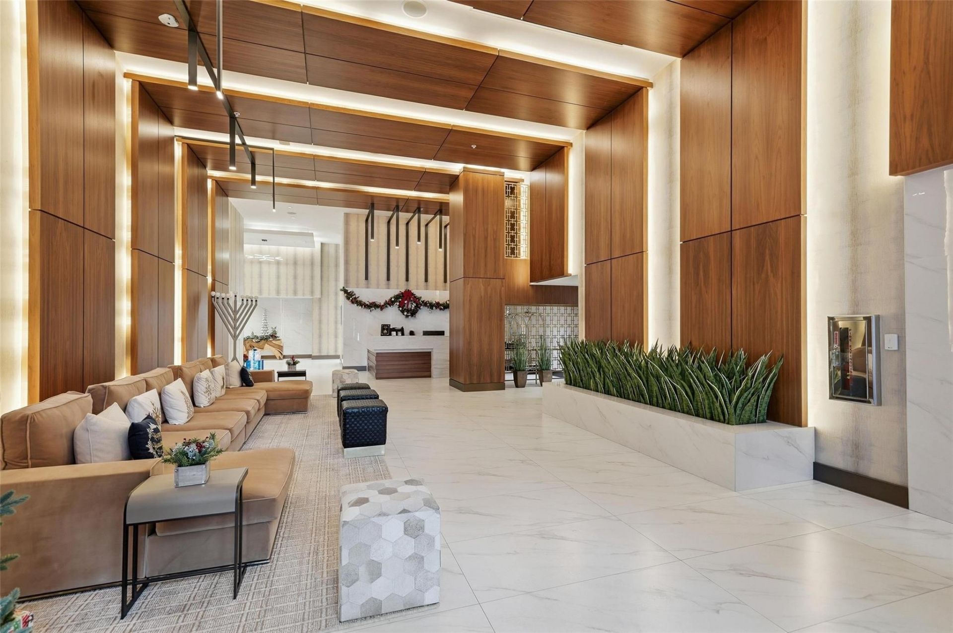 2960 NE 207th Street, Unit 1108, Miami, FL 33180 Photo