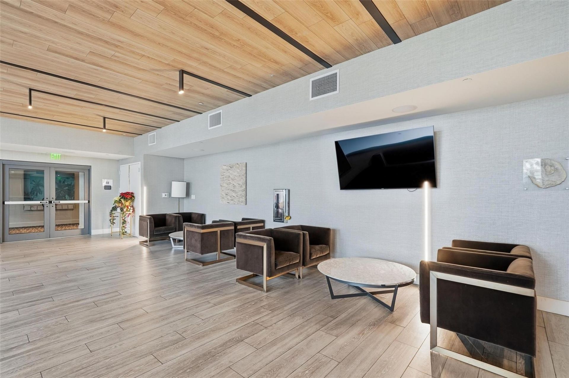 2960 NE 207th Street, Unit 1108, Miami, FL 33180 Photo