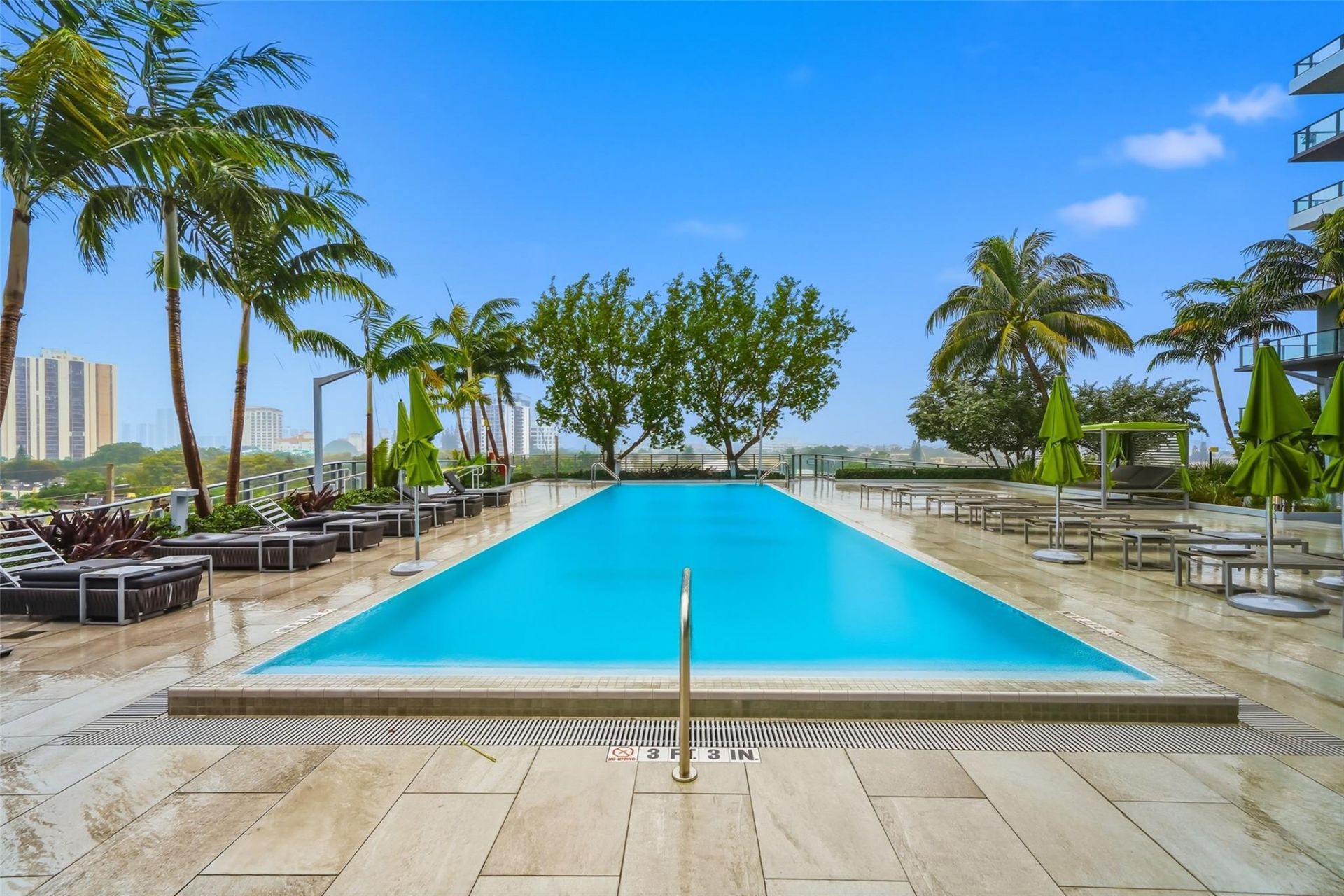 2960 NE 207th Street, Unit 1108, Miami, FL 33180 Photo