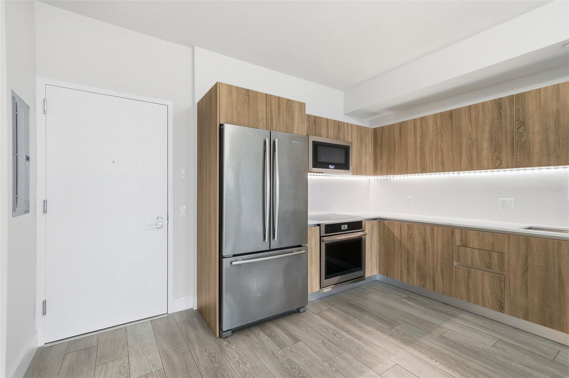 2960 NE 207th Street, Unit 1108, Miami, FL 33180 Photo