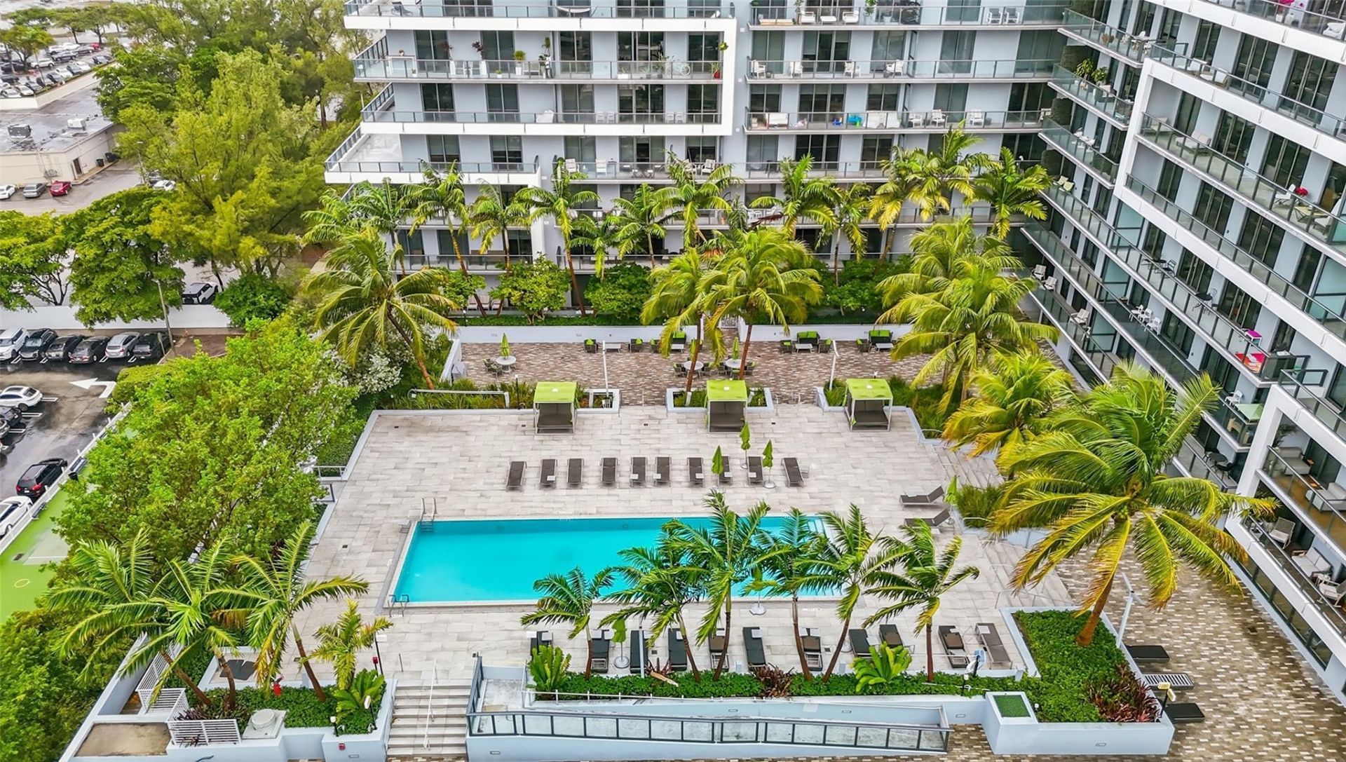 2960 NE 207th Street, Unit 1108, Miami, FL 33180 Photo