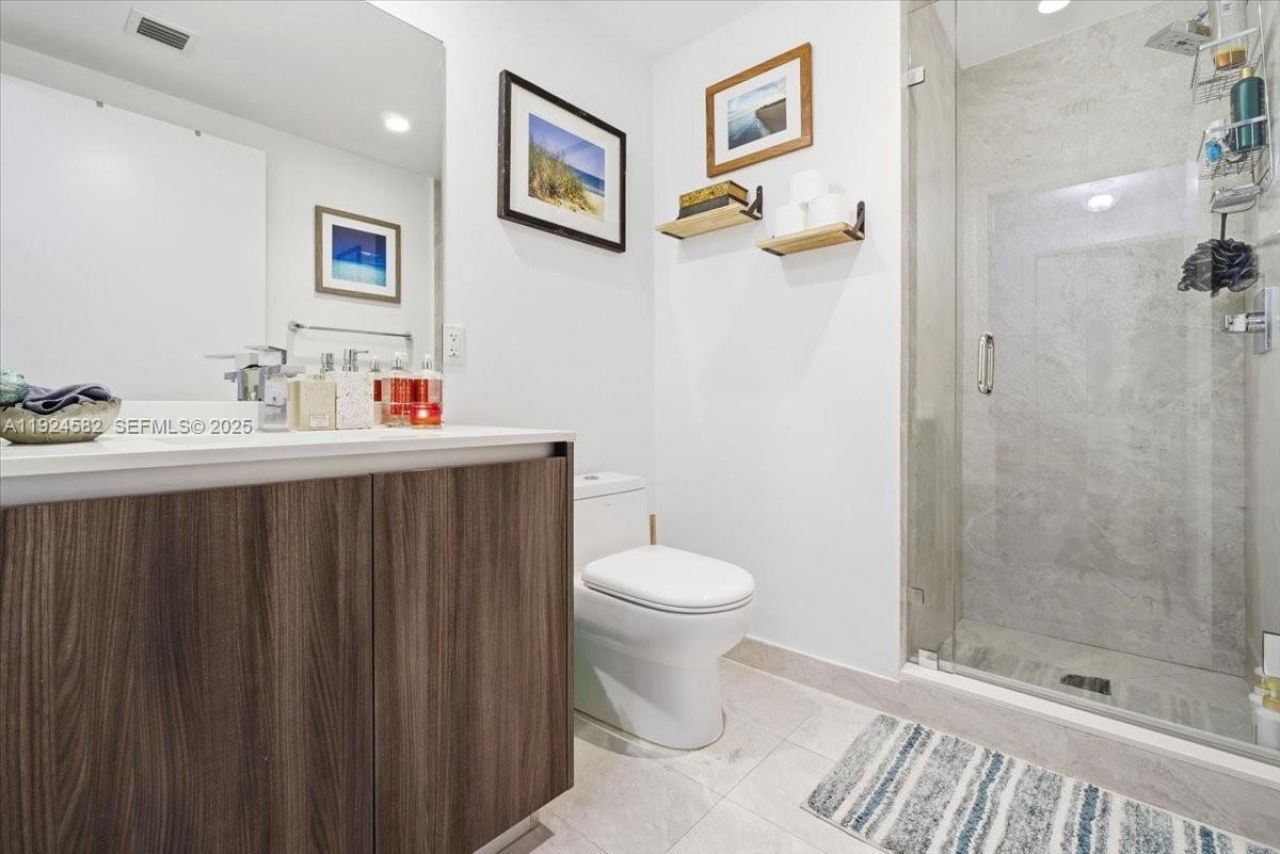 488 NE 18th St, Unit 1806, Miami, FL 33132 Photo