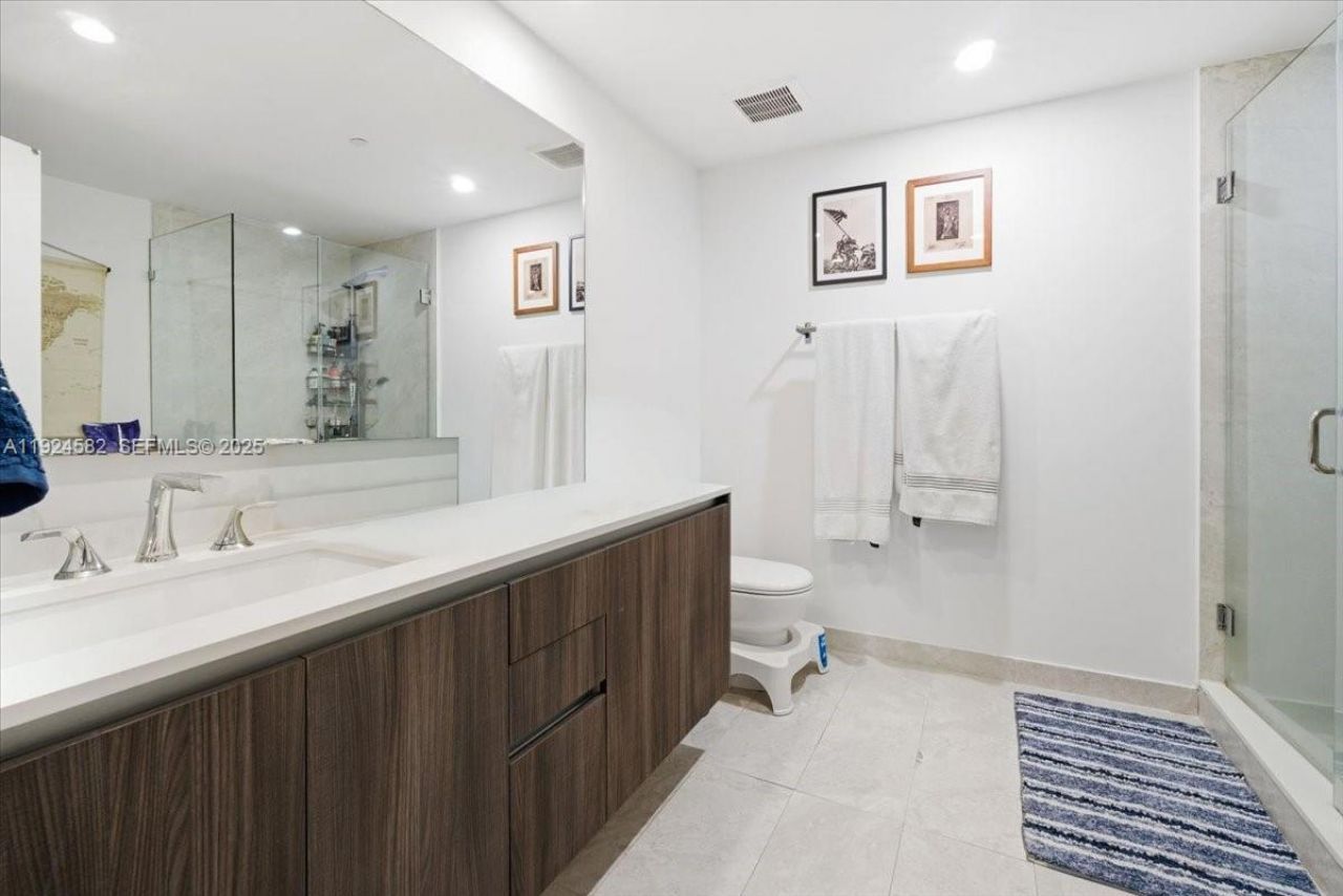 488 NE 18th St, Unit 1806, Miami, FL 33132 Photo