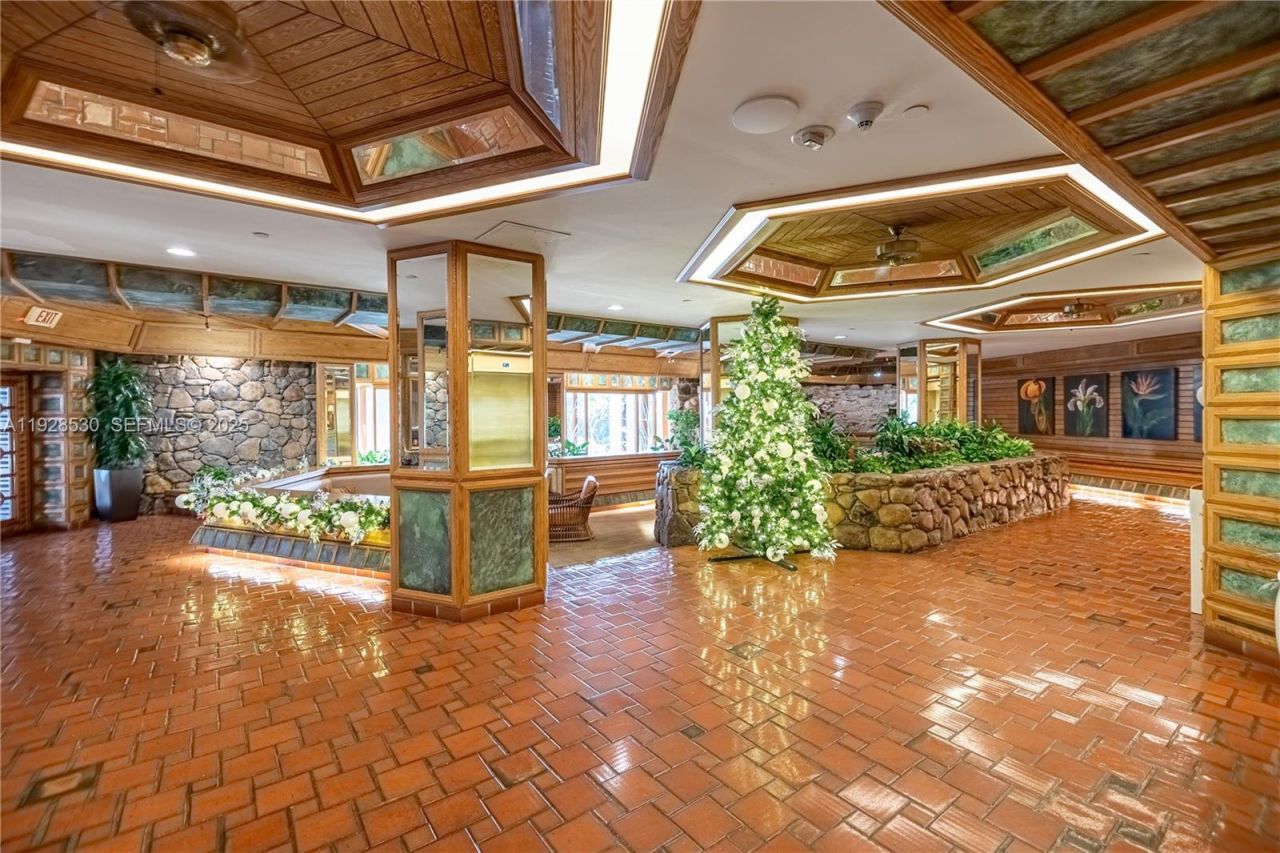 4000 Towerside Ter, Unit 908, Miami, FL 33138 Photo