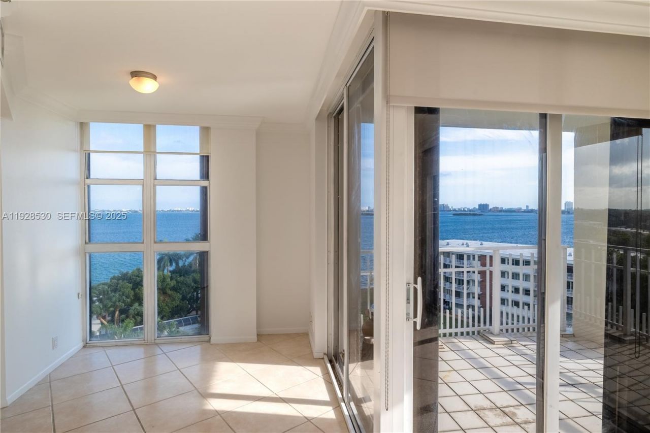 4000 Towerside Ter, Unit 908, Miami, FL 33138 Photo
