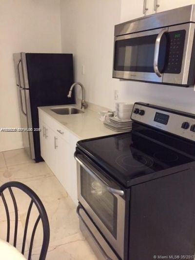 842 Meridian Ave, Unit 1B, Miami Beach, FL 33139 Photo