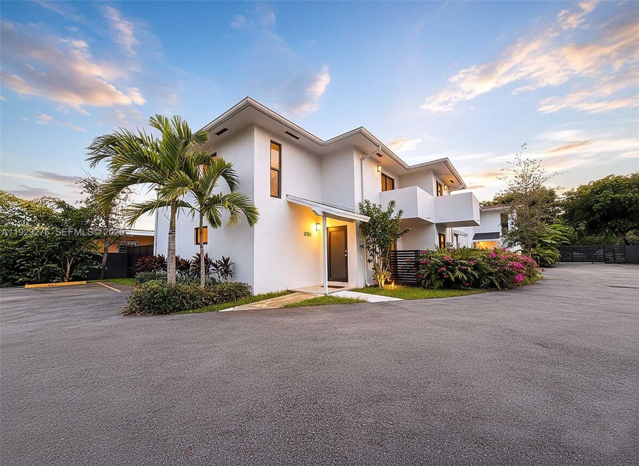 3079 NW 11th St, Unit 3053, Miami, FL 33125 Photo