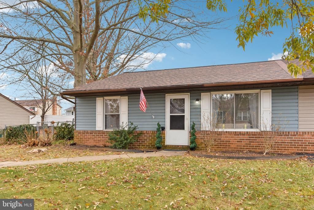 827 Johahn Drive, Westminster, MD 21158 Main Photo