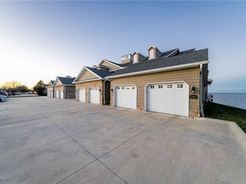 1202 Whispering Shores, Vermilion, OH 44089 Photo 3