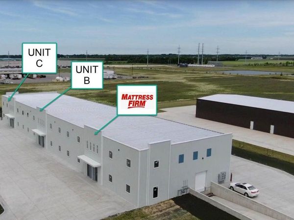 1310 55th Street NE, Fargo, ND 58102