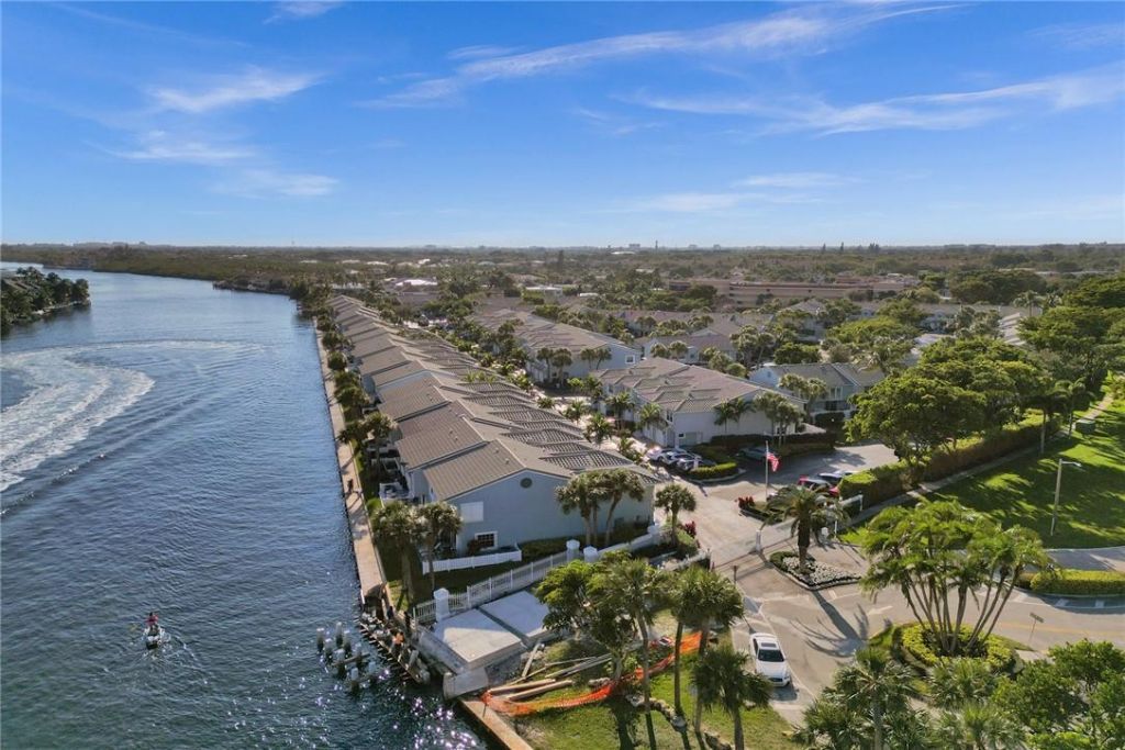 876 Jeffery St, Boca Raton, FL 33487 Photo