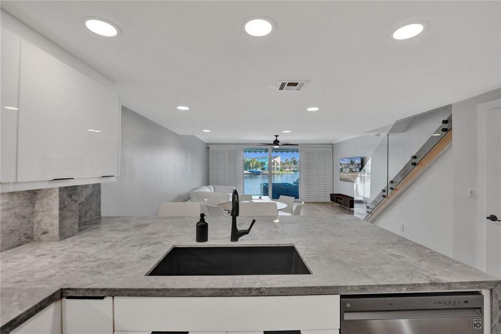 876 Jeffery St, Boca Raton, FL 33487 Photo