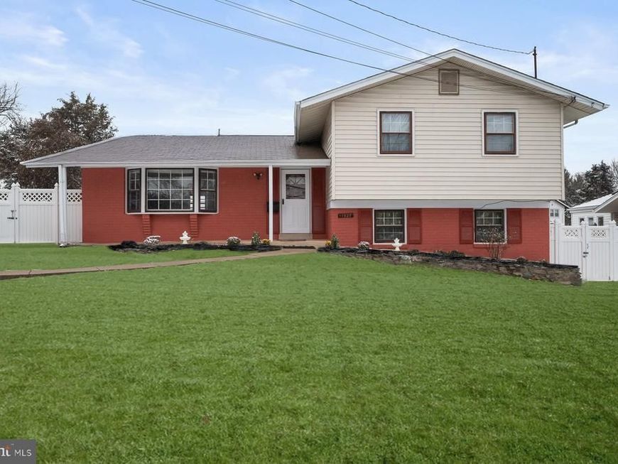 11828 Enid Drive, Potomac, MD 20854 Main Photo