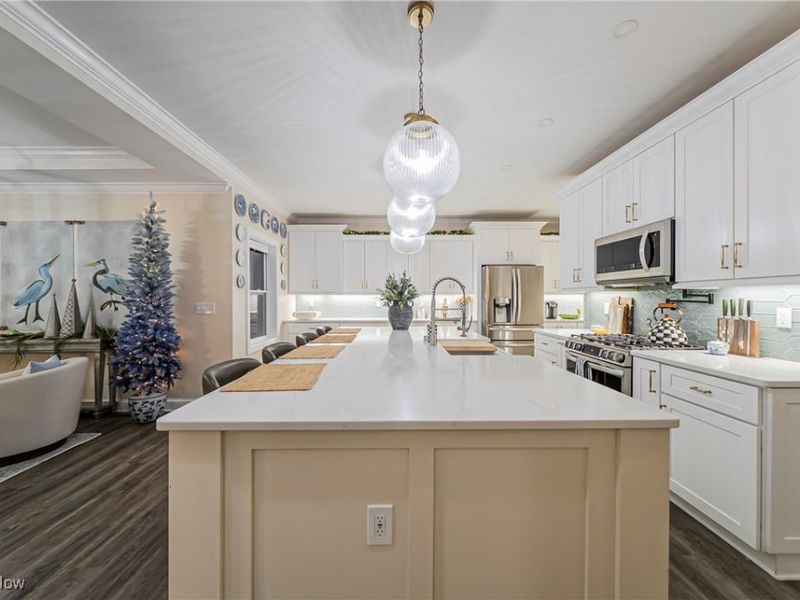 202 Whispering Shores, Vermilion, OH 44089 Photo 9