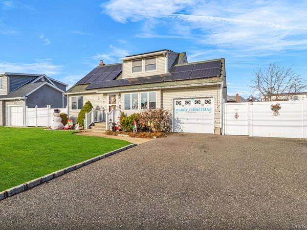 386 33rd Street, Lindenhurst, NY 11757