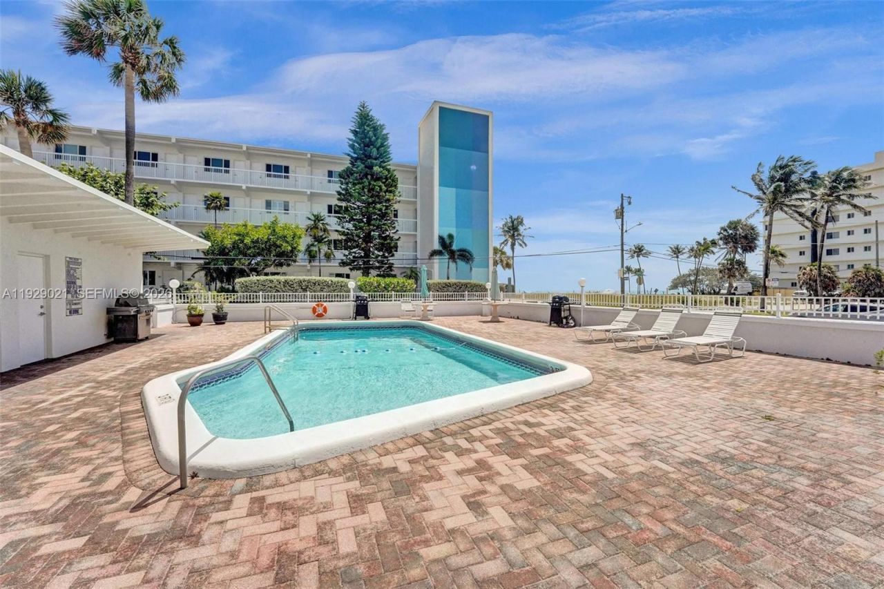 1801 S Surf Rd, Unit 2A, Hollywood, FL 33019 Photo
