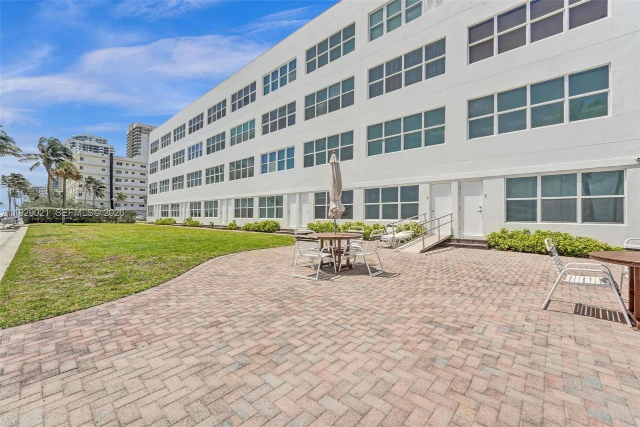 1801 S Surf Rd, Unit 2A, Hollywood, FL 33019 Photo