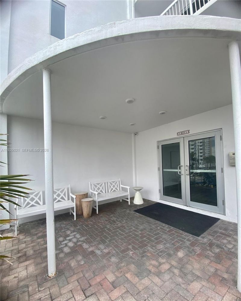 1801 S Surf Rd, Unit 2A, Hollywood, FL 33019 Photo