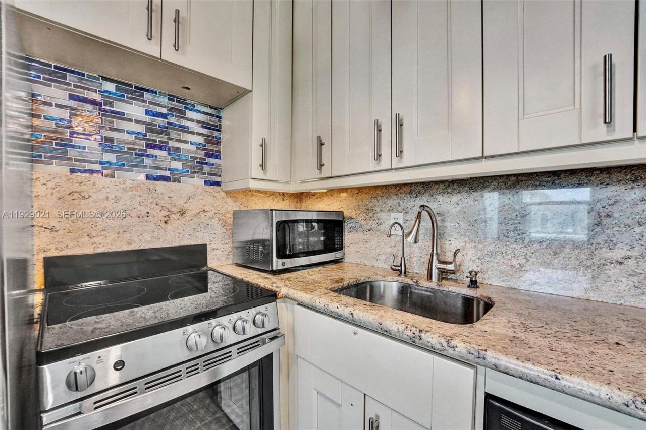 1801 S Surf Rd, Unit 2A, Hollywood, FL 33019 Photo